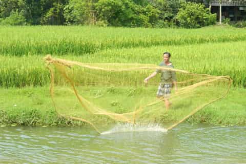 Fishing and Farming: 3-Day Trip to Mai Chau from Hanoi