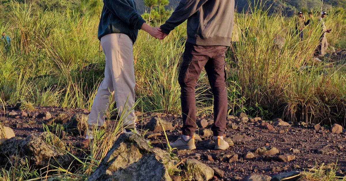 Yogyakarta: Solopgang på Merapi Lava-tur i jeep | GetYourGuide