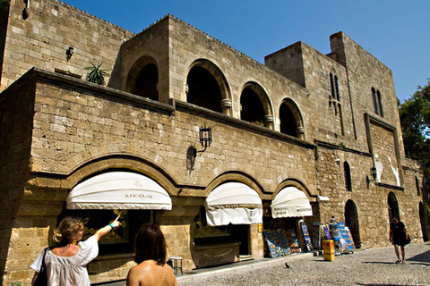 Rodas: Búsqueda del Tesoro Privada en la Ciudad Medieval con Paradas para Comer