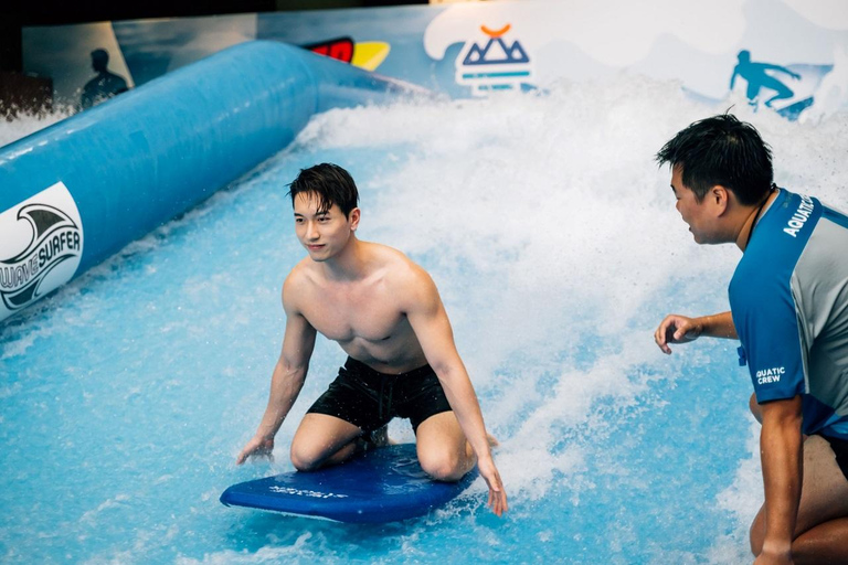 Hong Kong: Water World Entry Ticket Water World Pre-Summer Splash Admission Ticket