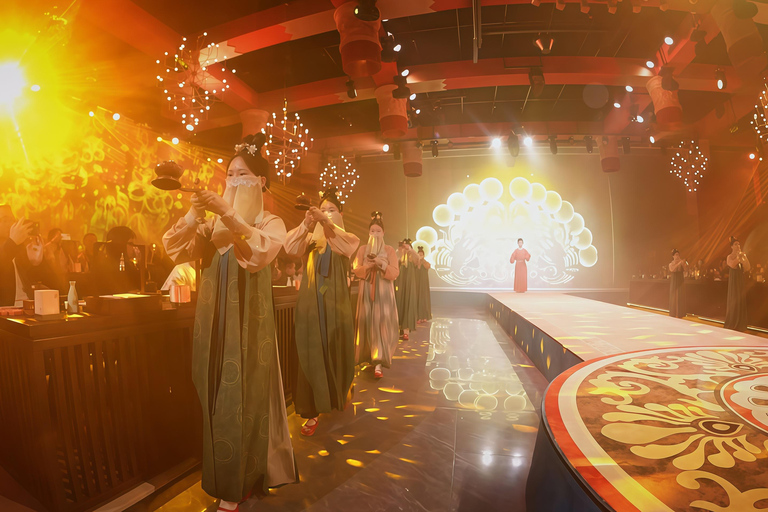 Chengdu: Shuguo Banquet with Hanfu Costume & Makeup Row 2 Only Meal （Plz to book 3 days in advance）