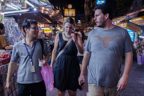 Visite gastronomique nocturne de 3,5 heures dans le quartier chinois de Bangkok