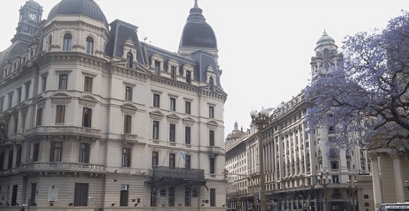 Buenos Aires : Highlights Walking Tour With A Guide