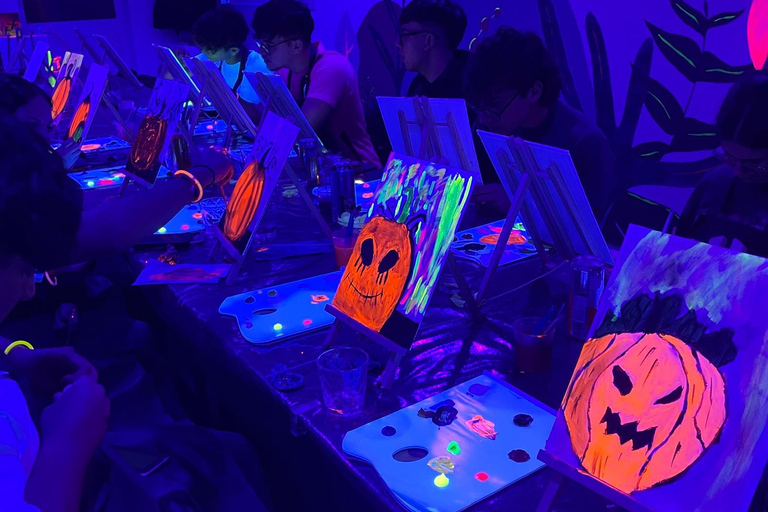 Malta: Glow-in-the-Dark Drink & Paint Experience