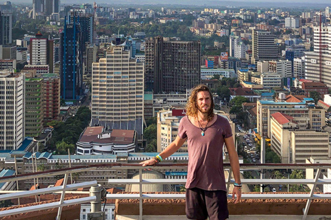 Muzeum Nairobi, wieża KICC, Kobe i Bomas of Kenya Day Tour