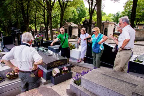 Paryż: Słynne groby Père Lachaise w małej grupie