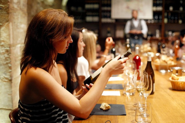 Visit Paris French Wine Tasting Class with Sommelier in Edinburgh