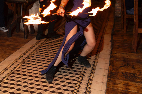 Budapest: Royal Feast Dinner with Drinks & Live Shows