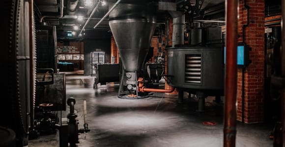 Krakow: Guided Vodka Factory Museum Tour with Tasting