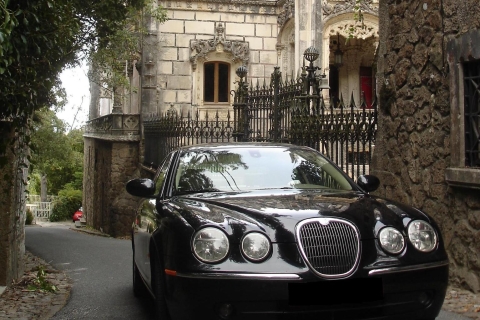 Ab Lissabon: Ganztägige Sintra-Tour mit einem Luxusauto oder MinivanAb Lissabon: Ganztägige Sintra-Tour mit dem Luxusauto