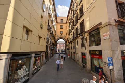 Madrid: 1 or 2 Day Hop-On Hop-Off Sightseeing Bus Tour