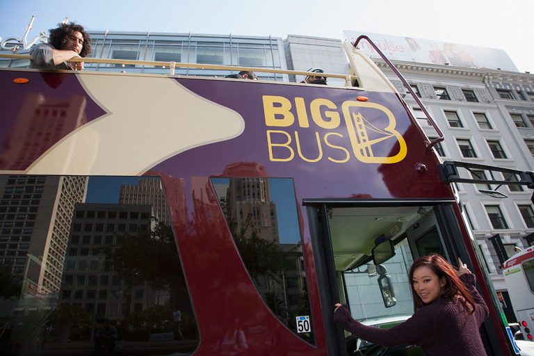 SF: CA Academy of Sciences & Hop-on Hop-off Tour (Save 15%)