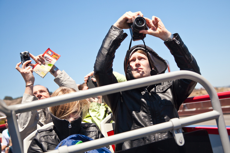 SF: CA Academy of Sciences & Hop-on Hop-off Tour (Save 15%)