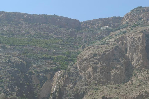 Muscat: Green Mountain with Castle, Fossil & Villages Tour