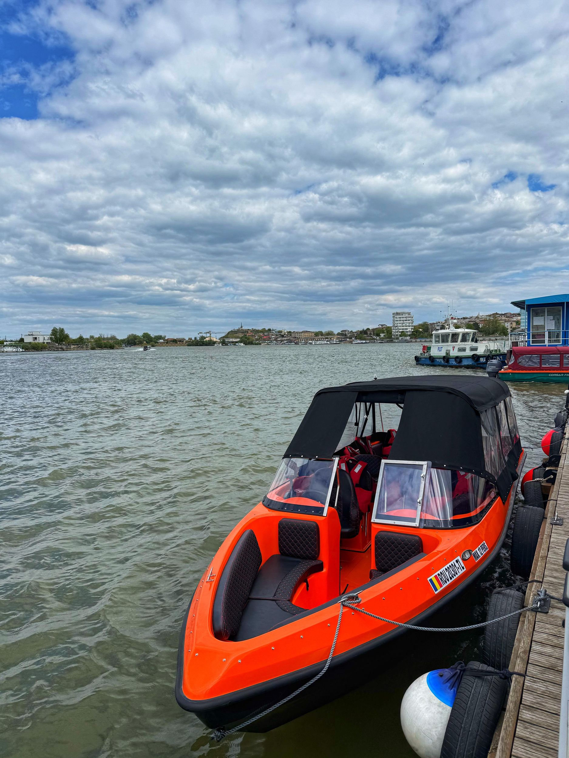 Tulcea: Umweltfreundliche Bootstour zum Dorf Mila 23