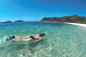 Visit Las Gatas Island Beach Break 5-Hour Tour with Lunch in Zihuatanejo, Mexico