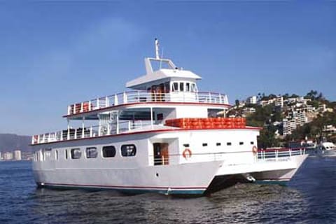 Acapulco: 2.5-Hour Acarey Yacht Cruise