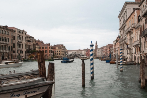Venecia secreta y tour en góndolaTour en inglés