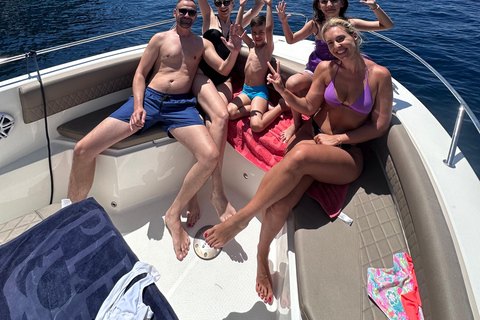 Dubrovnik: private Elaphiti Islands Boat Tour with Bar