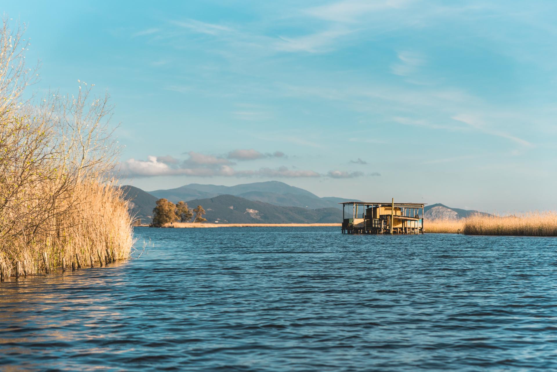 Viareggio: Naturreservat Kanu Tour bei Sonnenuntergang mit Aperitif