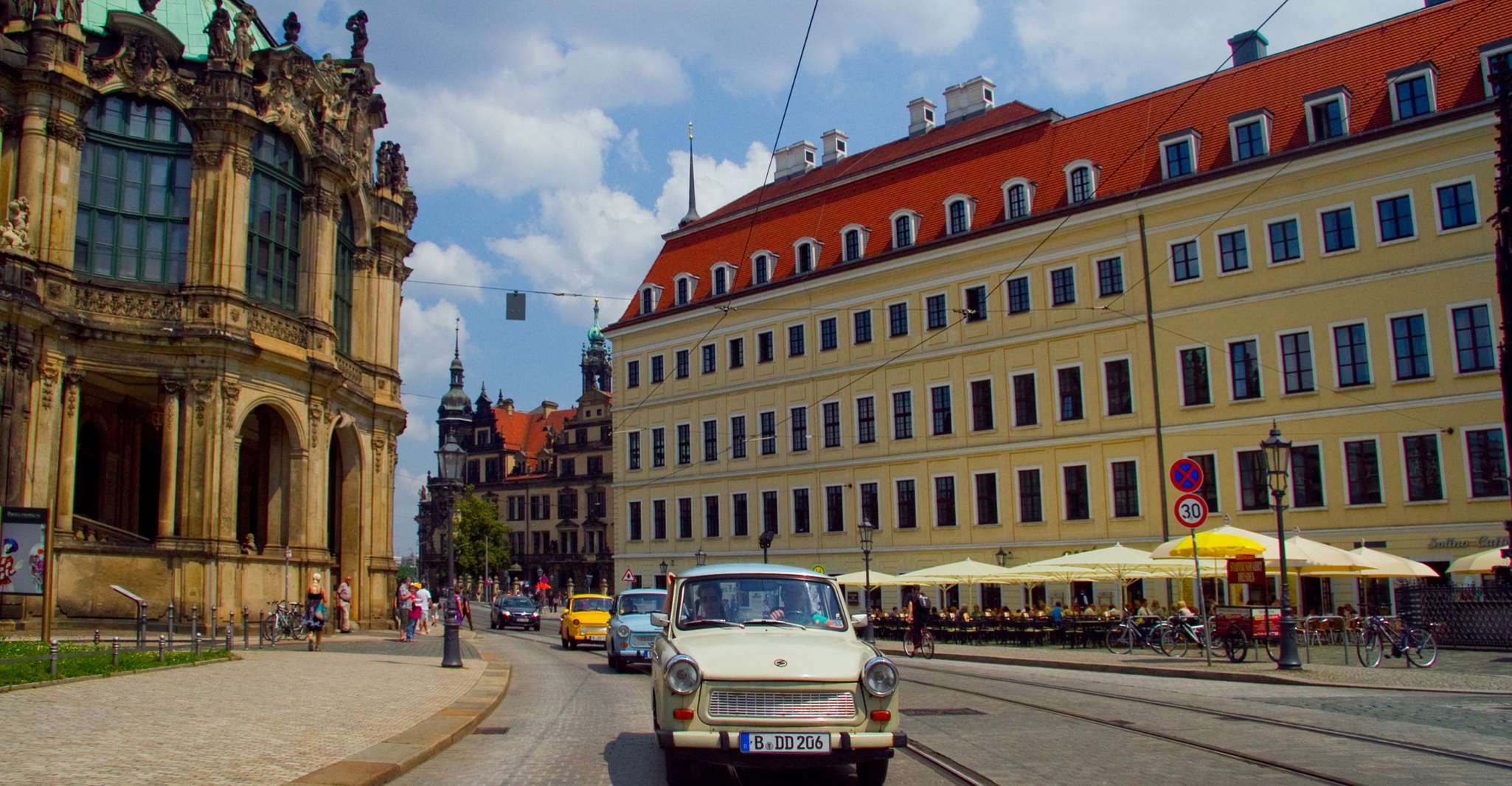 Dresda, 75 minuti Trabi Safari - Hizvo