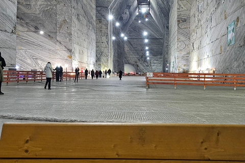 Bucharest: Slănic Prahova Salt Mine & Dracula's Grave tour