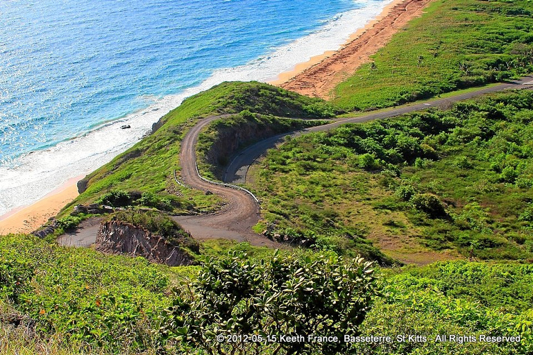 Visite complète de l'île de Saint-Kitts : 4 heuresVisite en taxi de Saint-Christophe