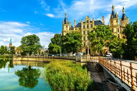 Schwerin: Express Walk with a Local