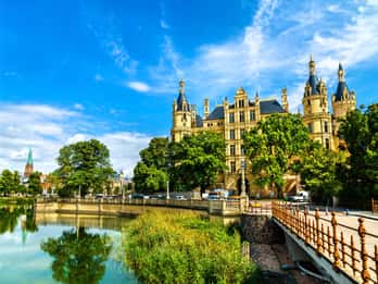 Schwerin: Express Walk with a Local