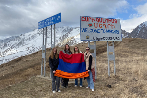 Yerevan: 3-Day Private Tour to Meghri & Tatev Monastery