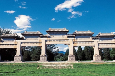 Visite privée d'une journée à Pékin pour visiter les tombes MingVisite culinaire - Pas de frais d'entrée Pas de nourriture