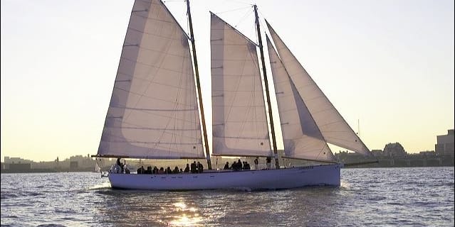 NYC : Croisière au coucher du soleil à bord de la goélette Adirondack
