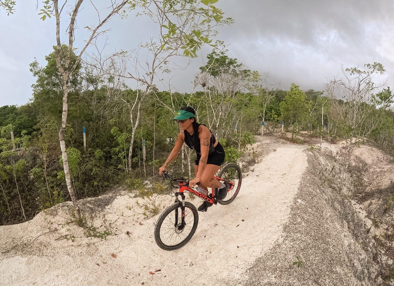 Cykeltur i Bacalars jungle og dukkert i lagunen