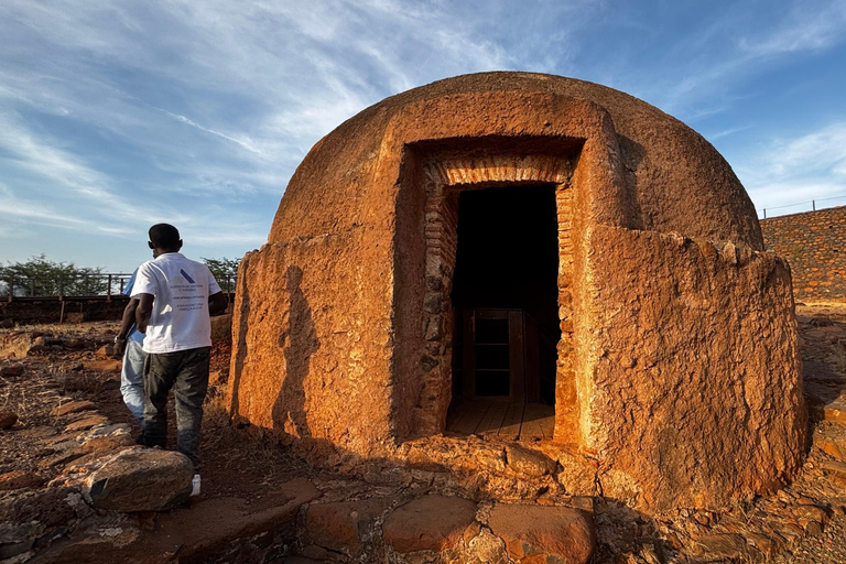 Old Town: Historical walking tour of the World Heritage Site with a local guide Small groups