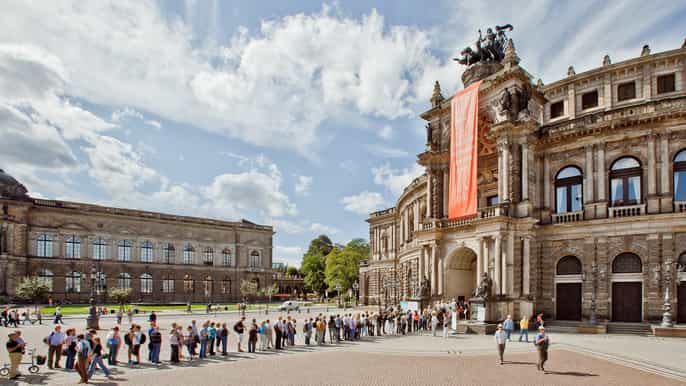 dresde ticket y tour en la semperoper y tour por el centro