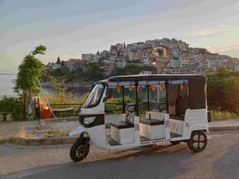 Kavala: Evening Snapshots Tour by Eco-Friendly Tuk-Tuk
