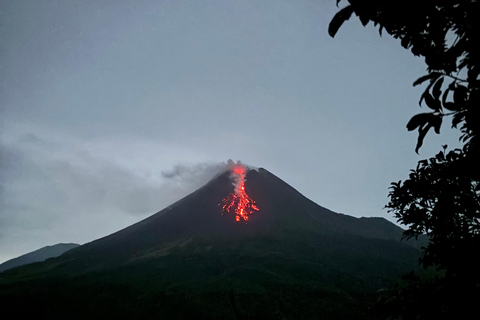 Yogyakarta: Mount Merapi Tour with (Lava Sightseeing) Merapi Volcano Lava Sightseeing (Hiking)