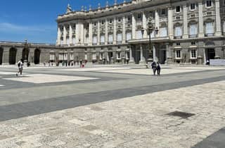 Prado-Museum + Königspalast: Eintritt ohne Anstehen + Führung