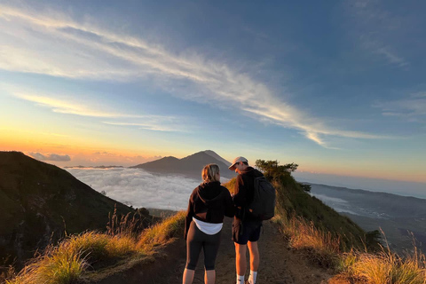 Ubud: Mount Batur Sunrise Tour – Jeep or Trekking Option Ticket Natural Hot Spring (Meeting point) + Without Hotel Tf
