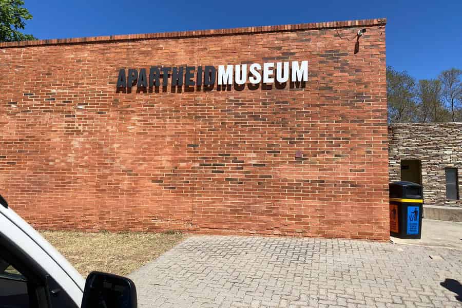 Johannesburg: Ganztagestour mit Soweto und Apartheid-Museum. Foto: GetYourGuide Johannesburg: Ganztagestour mit Soweto und Apartheid-Museum. Foto: GetYourGuide