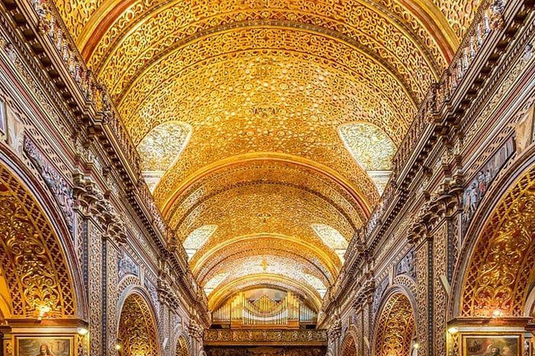 Quito city: Full day tour through the magical Quito