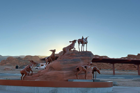 Las Vegas: Valley of Fire and Hoover Dam Full Day Tour