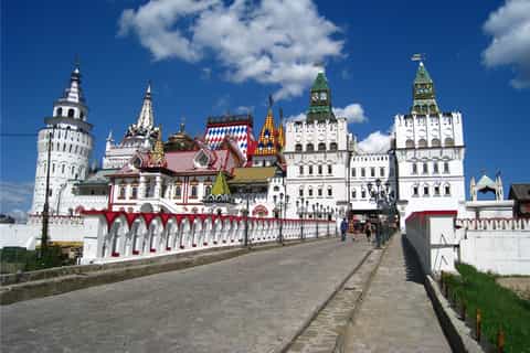 moscow izmaylovo kremlin and flea market tour