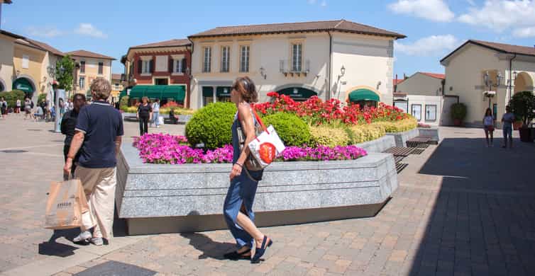 Milan: Serravalle Designer Outlet Roundtrip Bus Transfer photo 7
