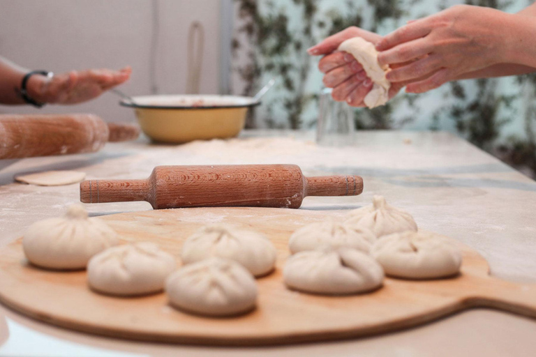 Tbilisi: Georgian Cooking Class with Wine Tasting