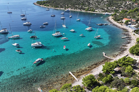 Depuis Split : Excursion d&#039;une demi-journée à Trogir et au Lagon BleuDepuis Split : Trogir et la lagune bleue - Excursion d&#039;une journée