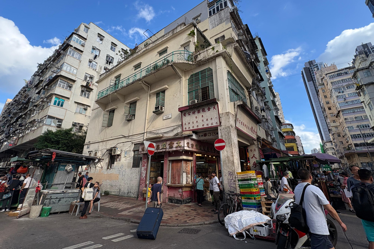 Hong Kong: Kowloon Housing and Wet Market Tour