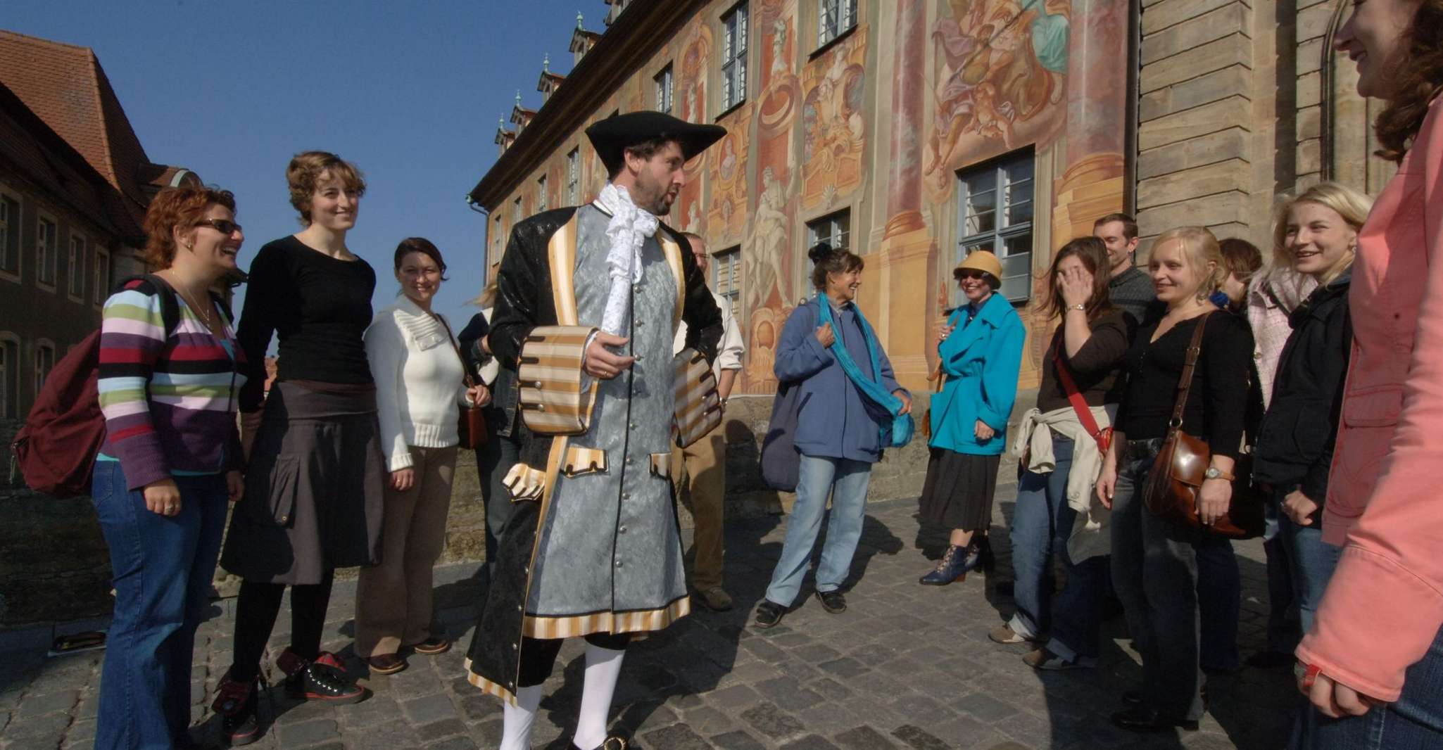 Bamberg, 1-Hour Theatrical Humor Tour with Costumed Guide - Hizvo