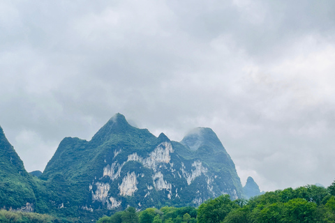 Guilin: Li River Cruise to Yangshuo with Hotel Pickup Li River 5-Star Cruise Upper Deck with Hotel Pickup