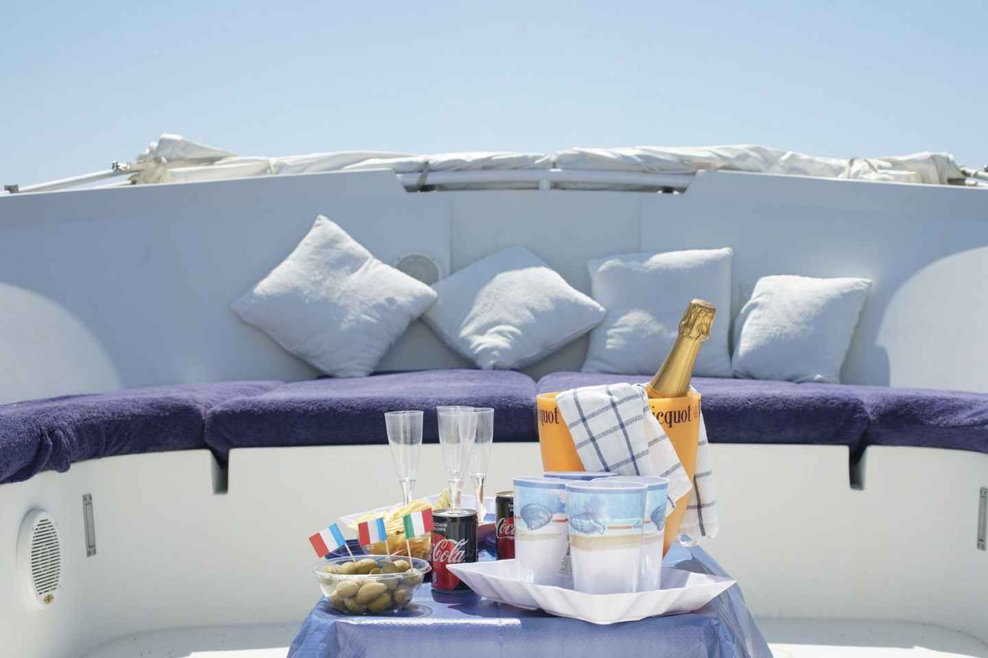 From Trapani: Favignana and Levanzo Yacht Tour with Lunch